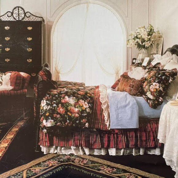 2 Ralph Lauren ISADORA Cossette KING CottageCore Floral Ruffle Pillow Shams - Picture 2 of 5